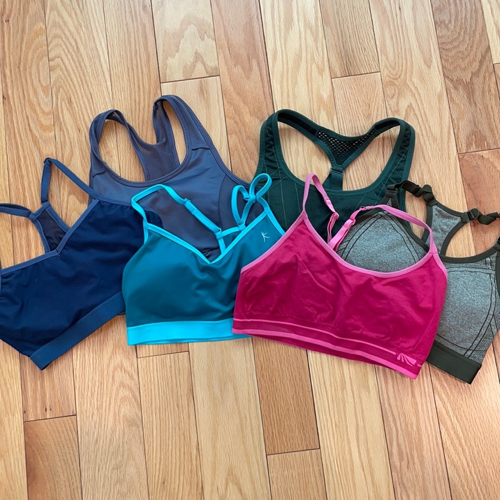 ACTIVE WEAR